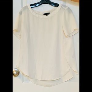 Hi-Lo Hem Crew Neck Snow Day White